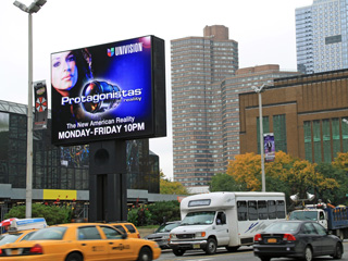 Рекламный светодиодный экран в Нью-Йорке