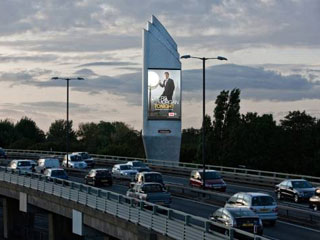 Рекламный светодиодный экран в Лондоне